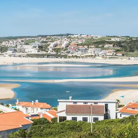 Freires - T0 Com Piscina Na Benedita شاليه *